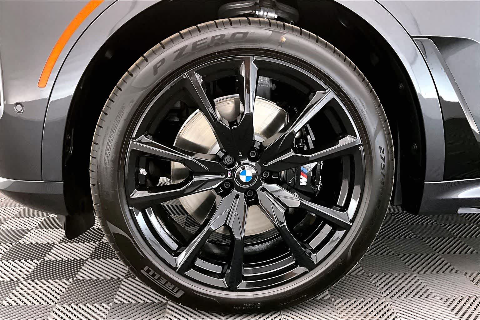 2026 BMW X7 M60i