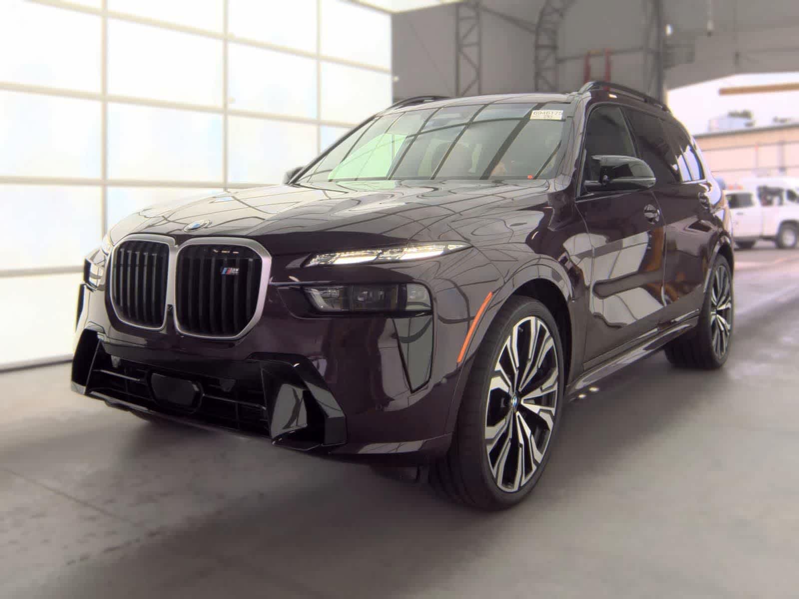 2025 BMW X7 M60i