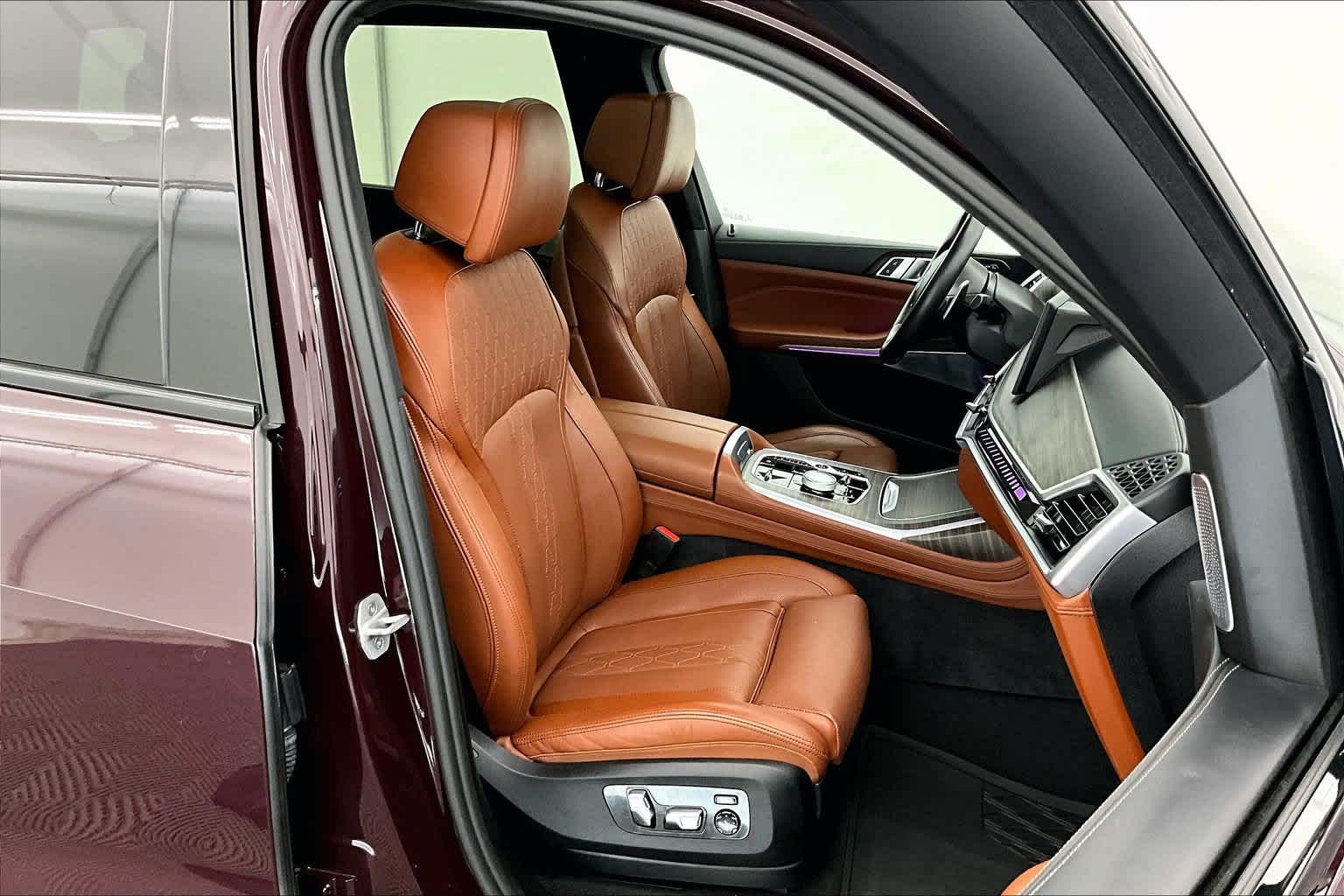 2025 BMW X7 M60i