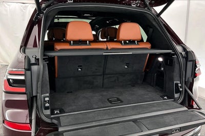 2025 BMW X7 M60i