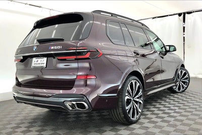 2025 BMW X7 M60i