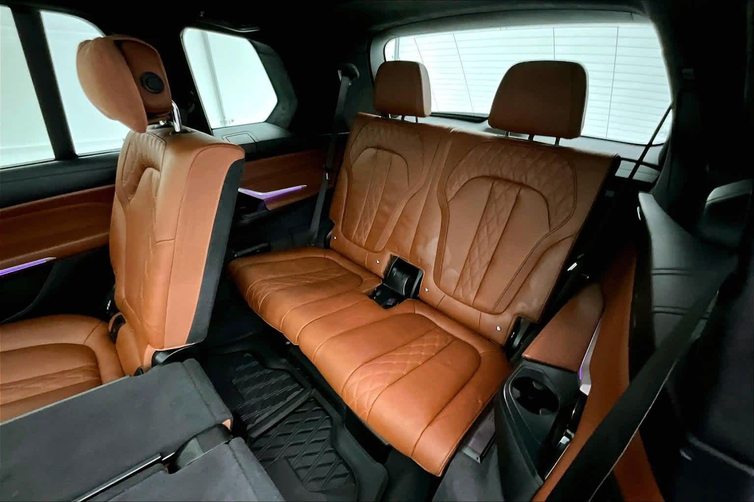 2025 BMW X7 M60i