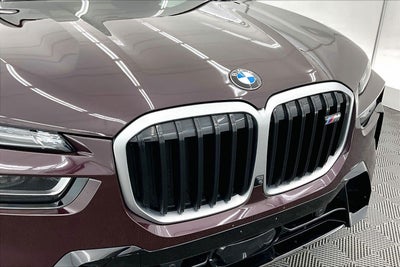 2025 BMW X7 M60i