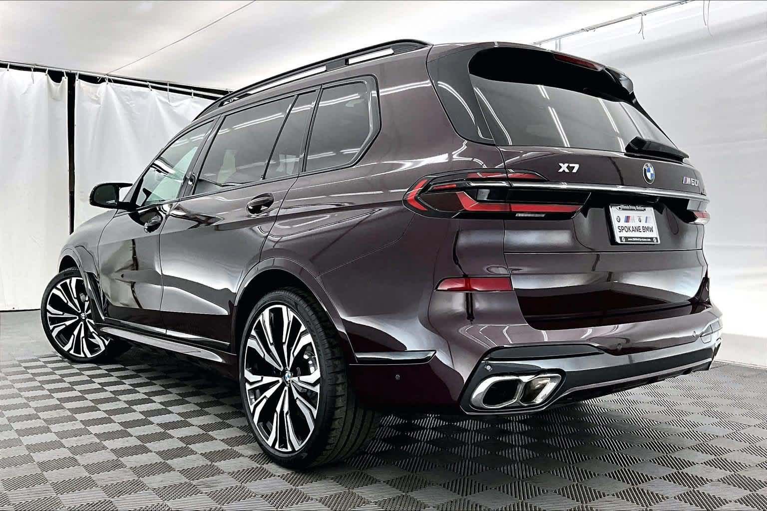 2025 BMW X7 M60i