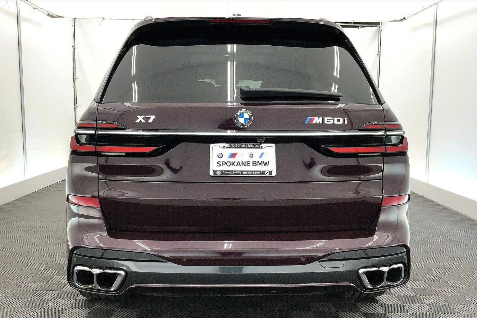 2025 BMW X7 M60i