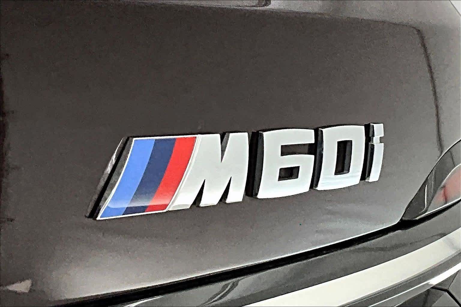 2025 BMW X7 M60i