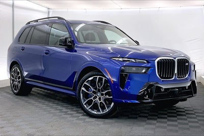 2024 BMW X7 M60i