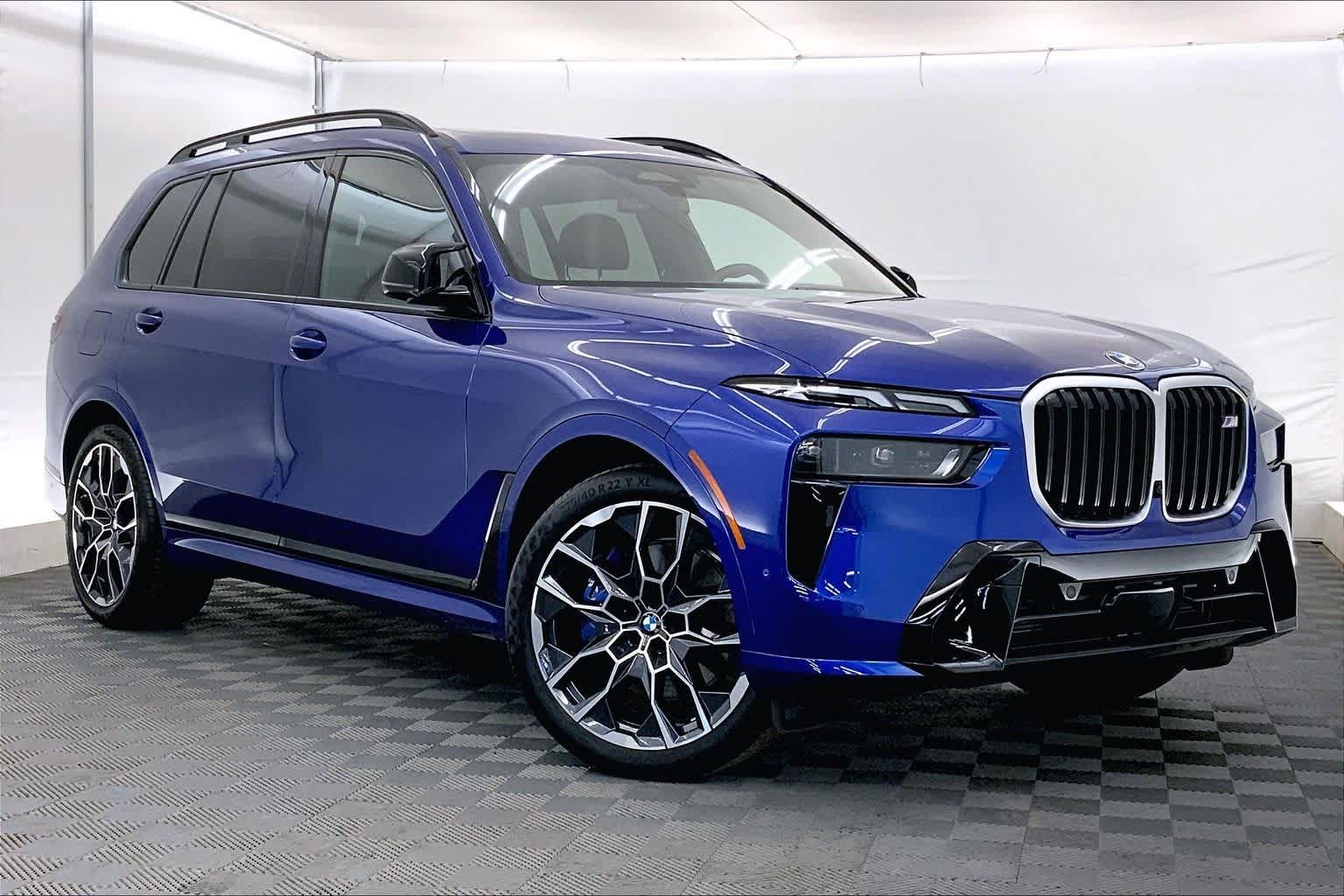 2024 BMW X7 M60i