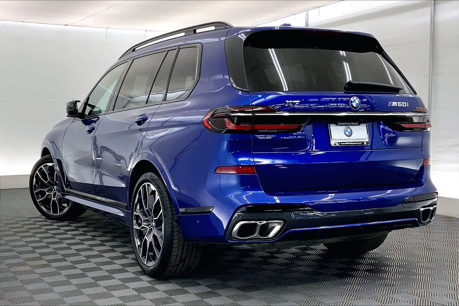 2024 BMW X7 M60i