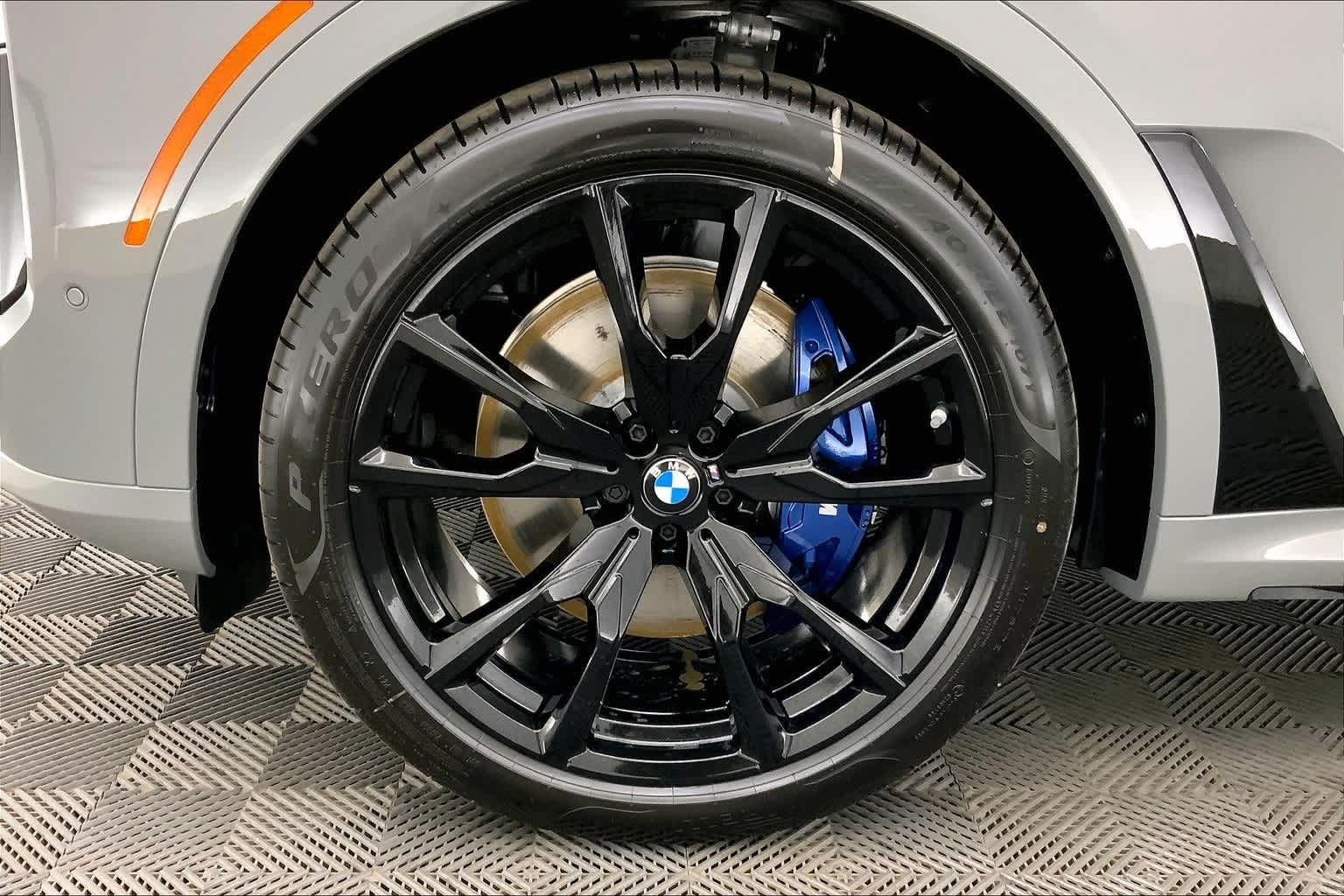 2026 BMW X7 M60i
