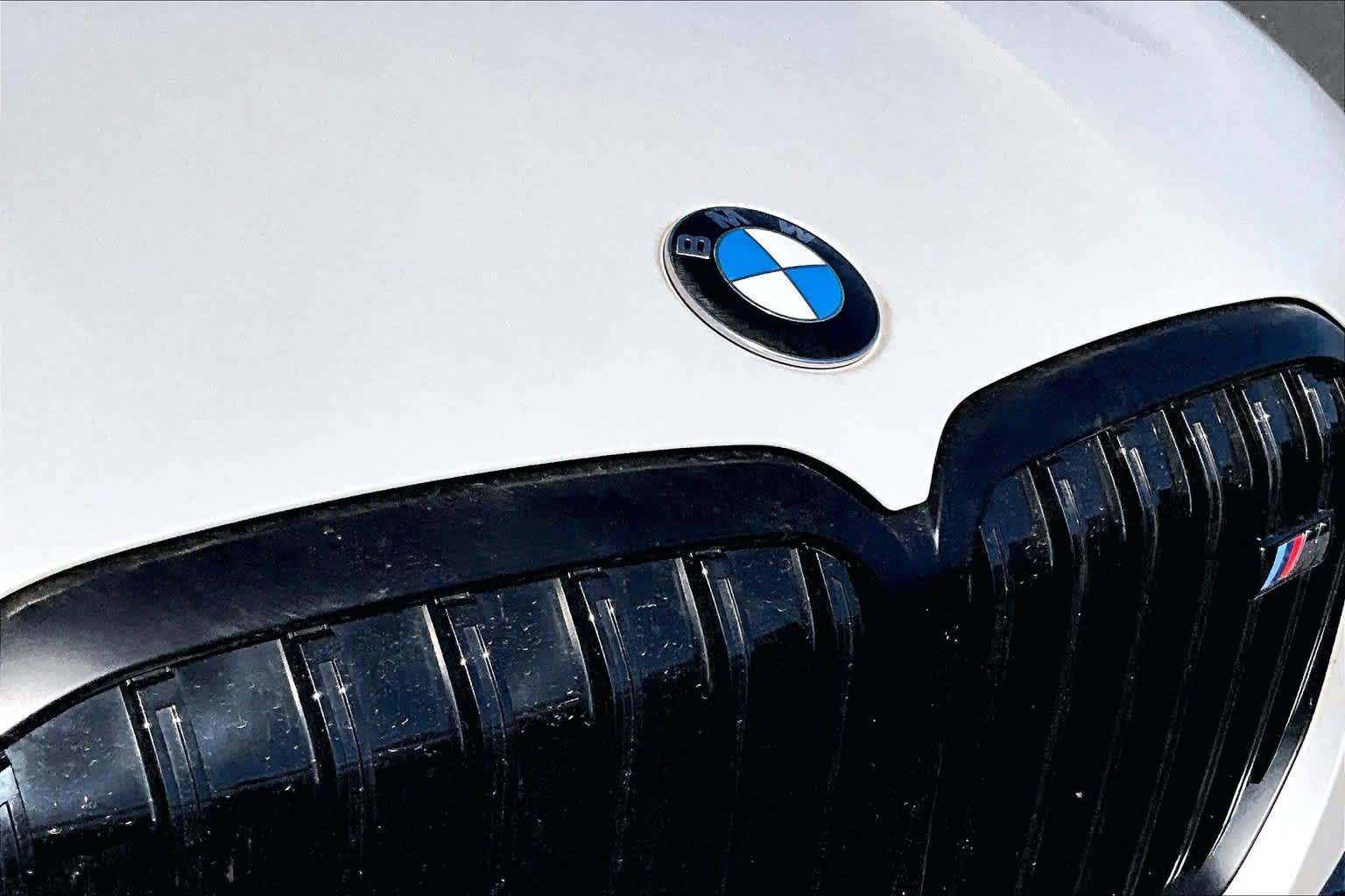 2025 BMW X7 M60i