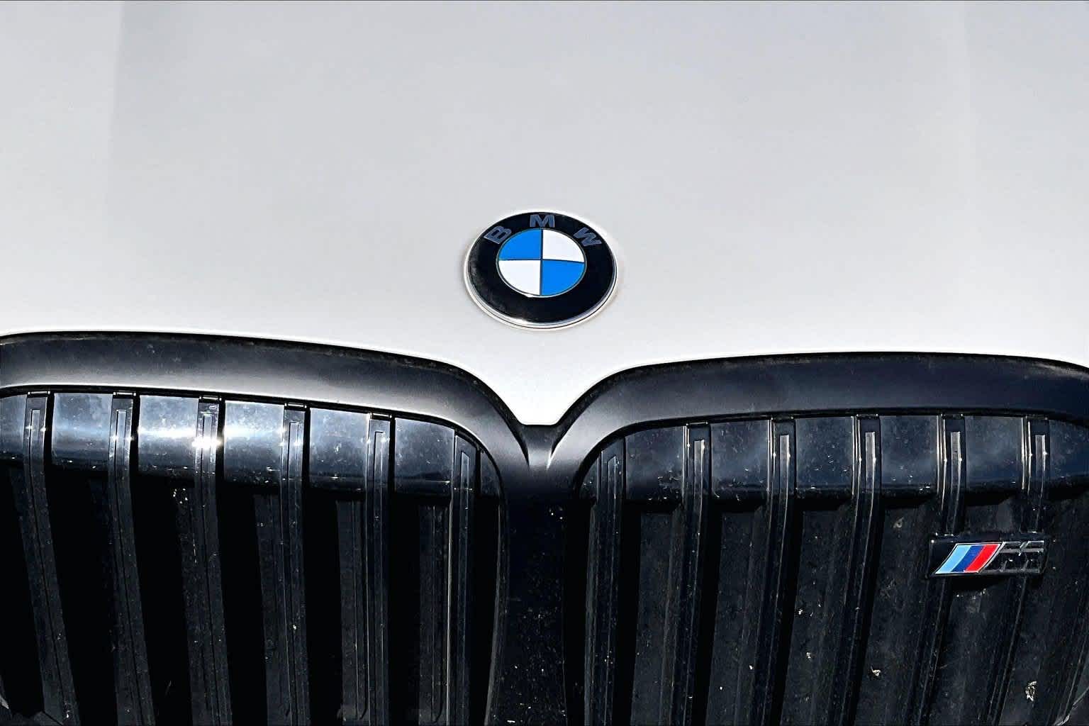 2025 BMW X7 M60i