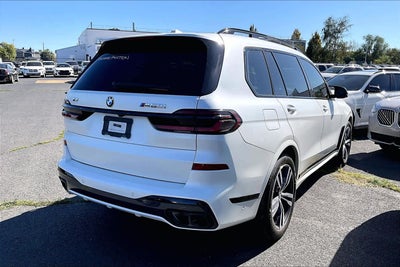 2025 BMW X7 M60i