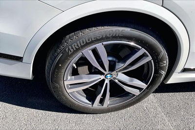 2025 BMW X7 M60i