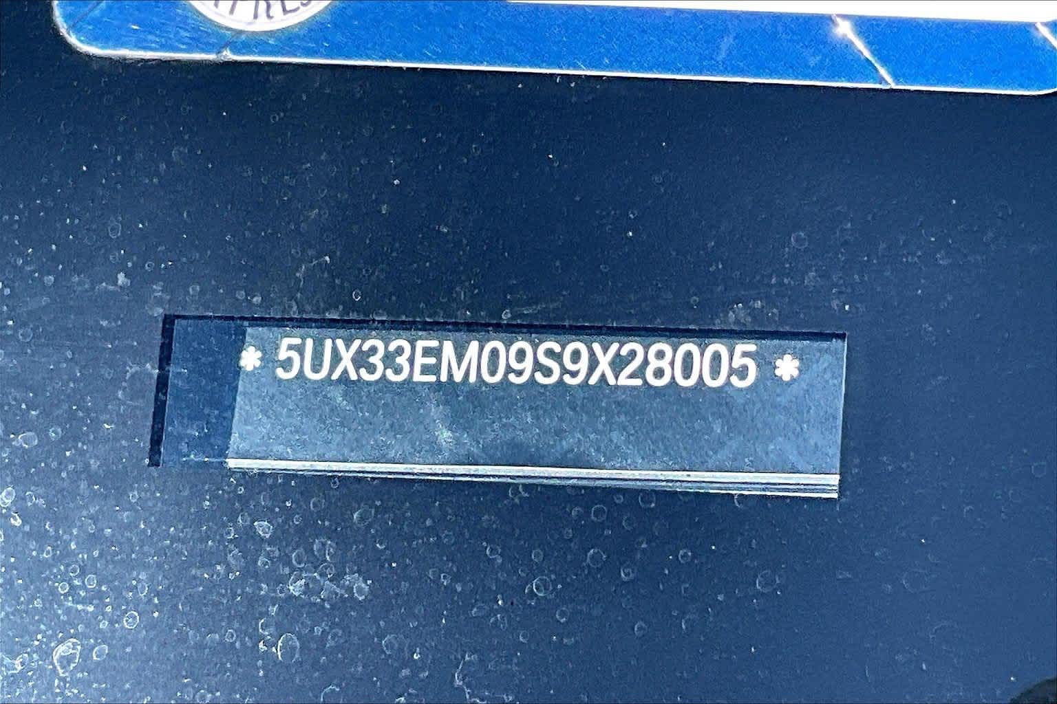 2025 BMW X7 M60i