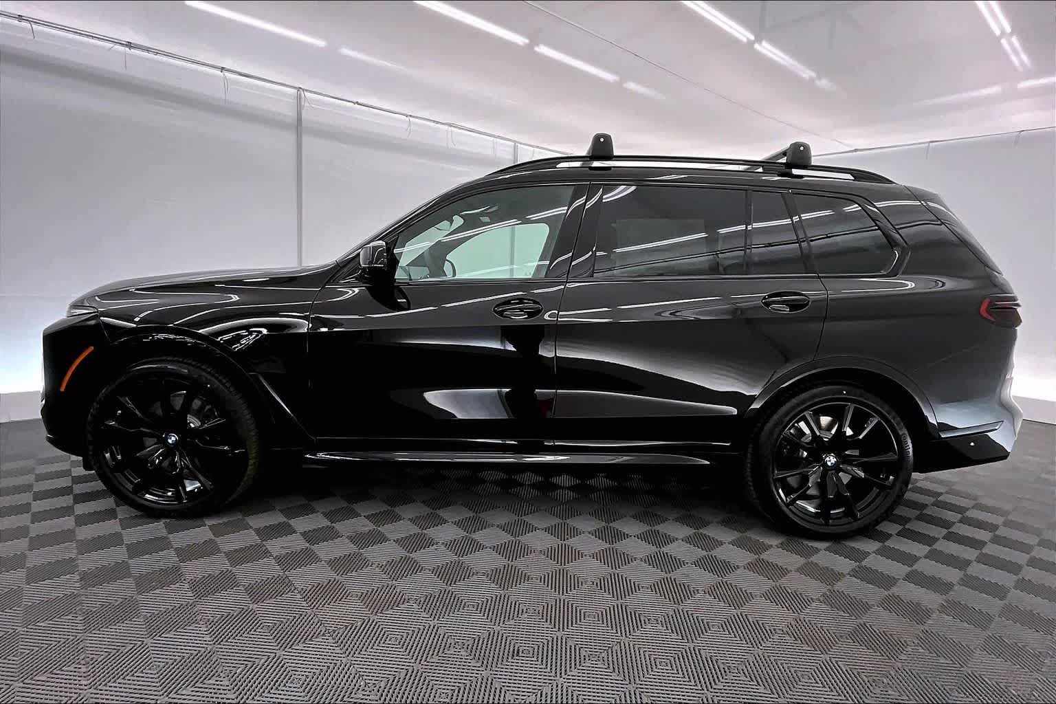 2026 BMW X7 M60i