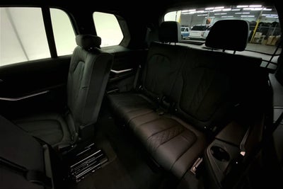 2024 BMW X7 M60i