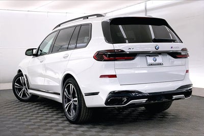 2024 BMW X7 M60i