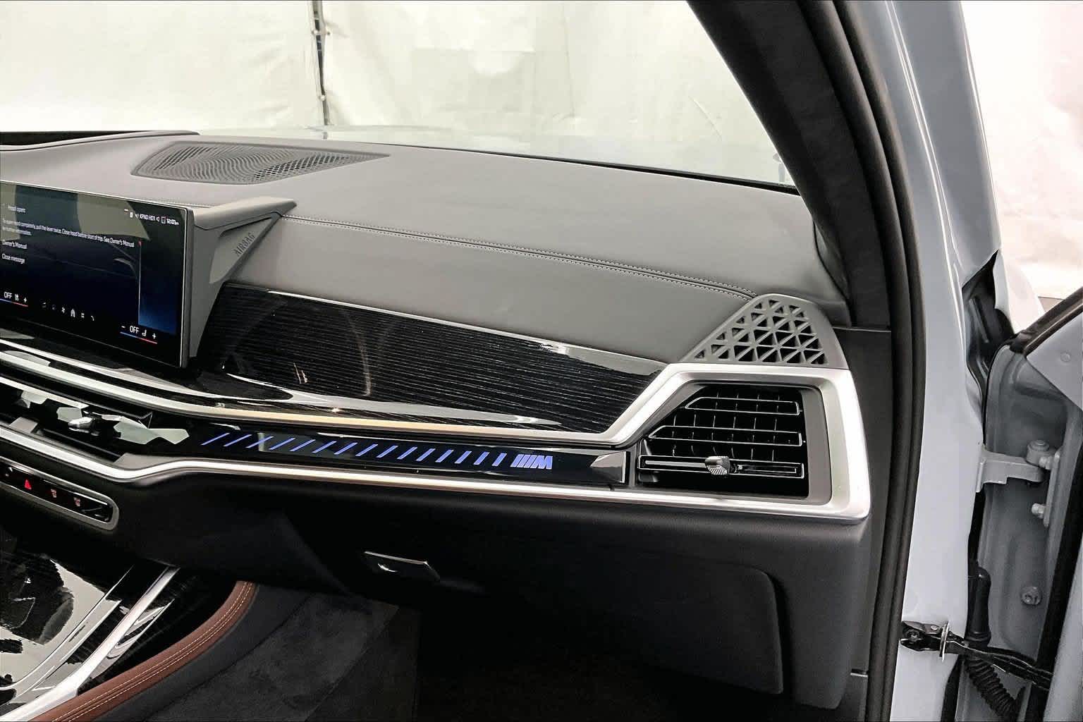 2026 BMW X7 M60i