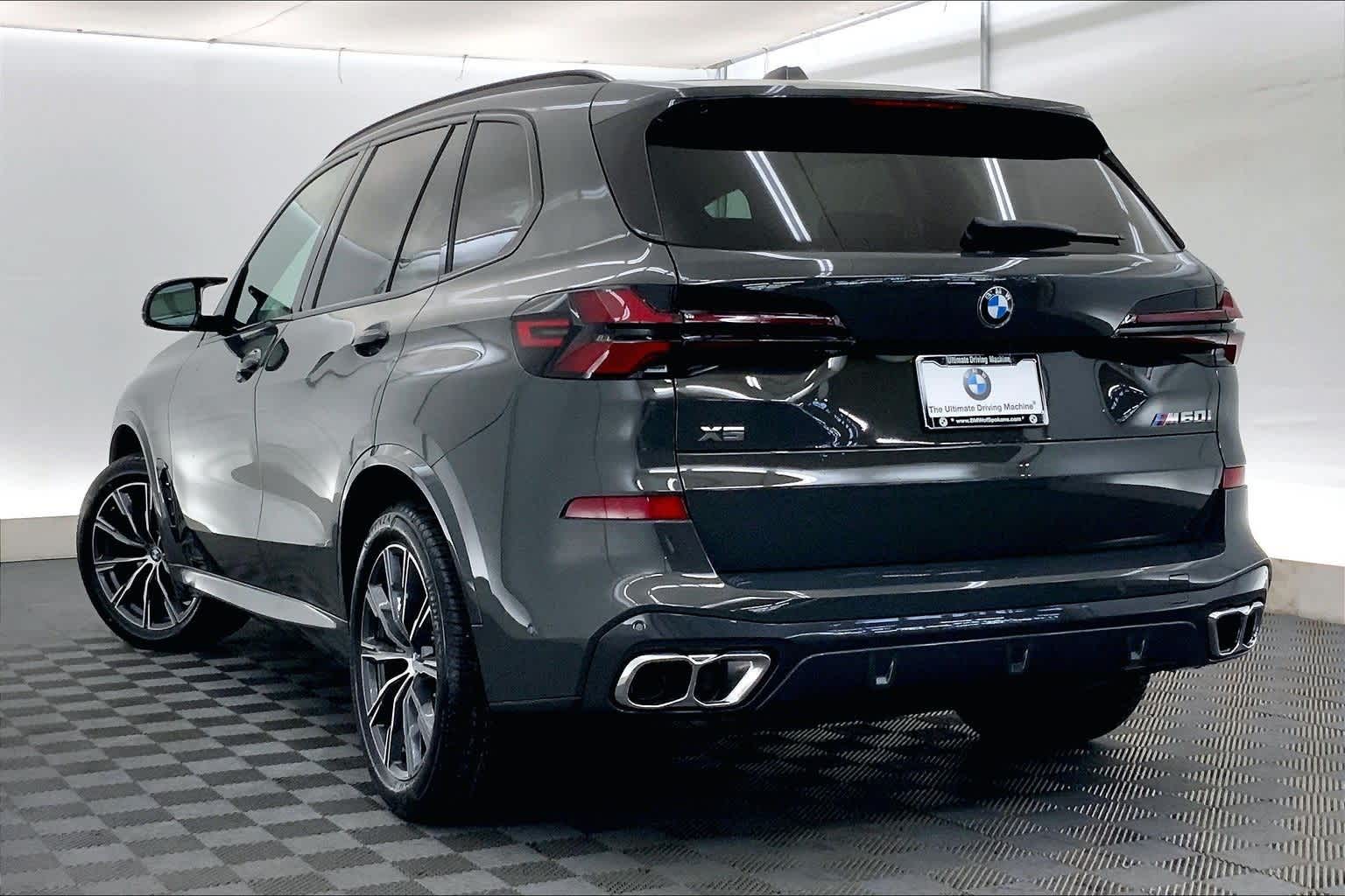 2026 BMW X5 M60i