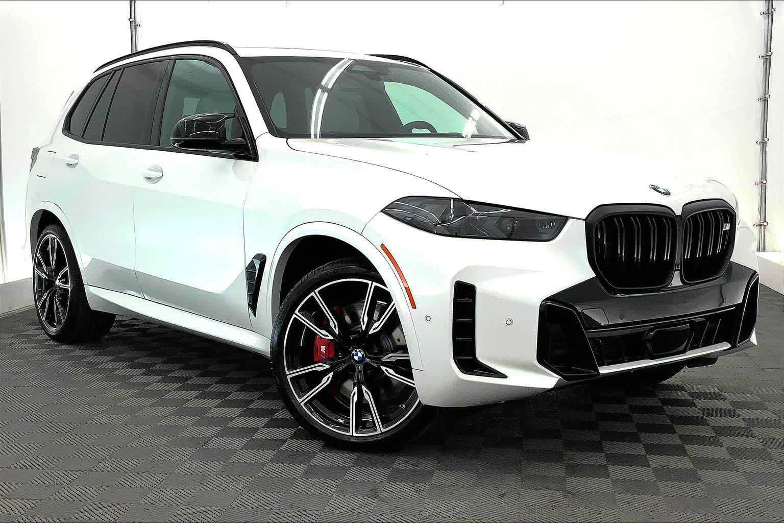 2026 BMW X5 M60i