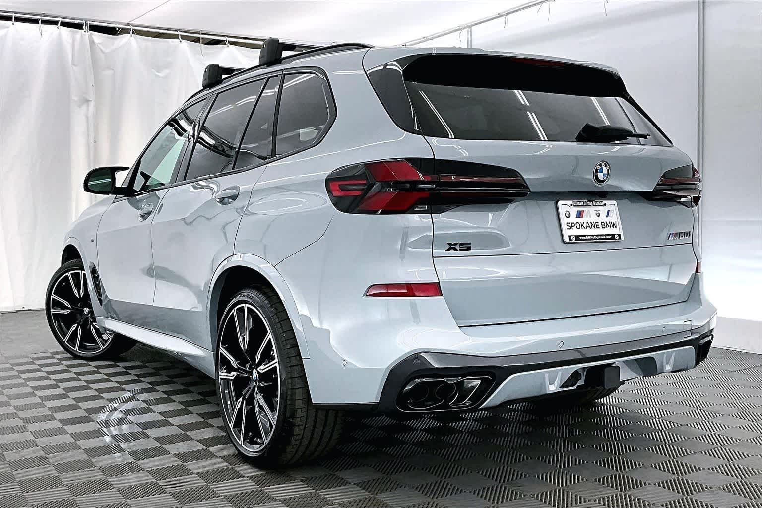 2026 BMW X5 M60i