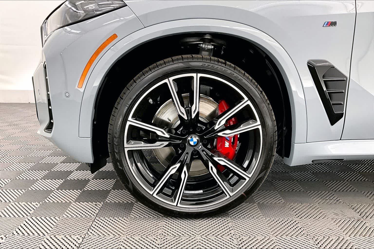 2026 BMW X5 M60i