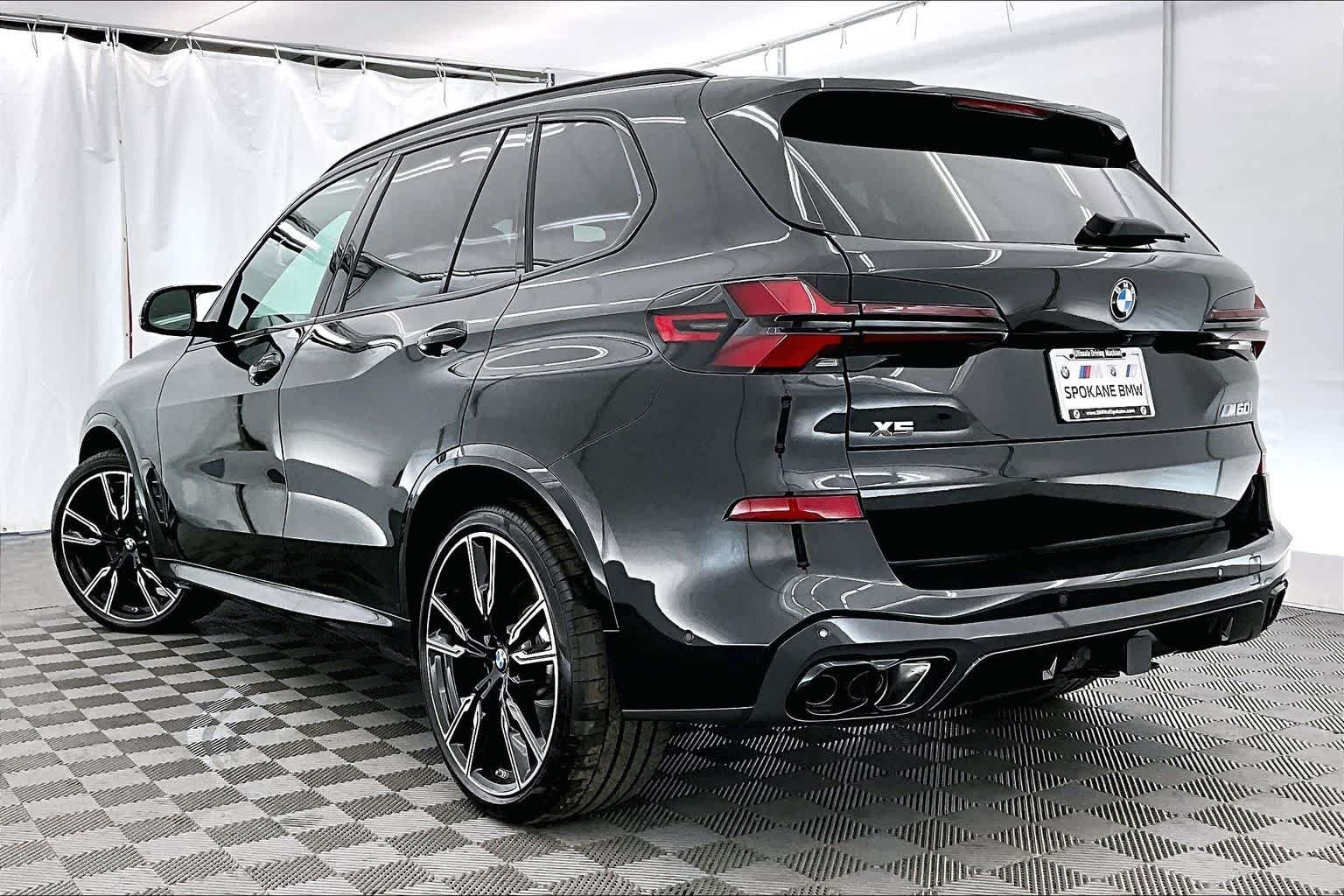 2026 BMW X5 M60i