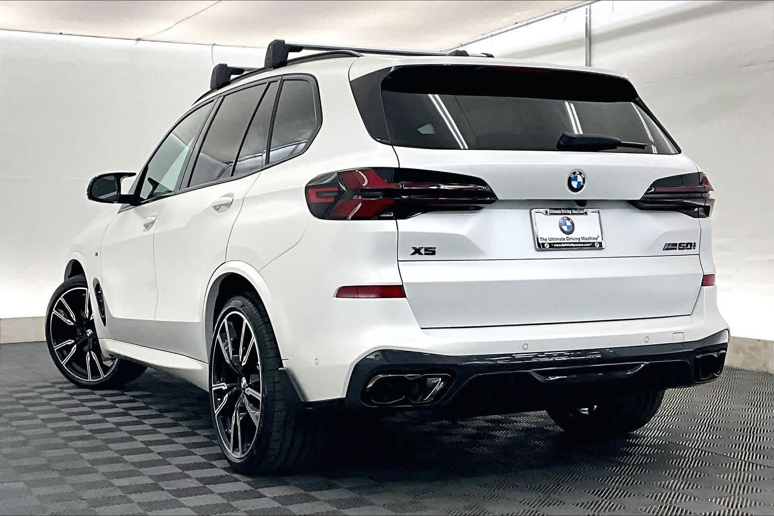 2026 BMW X5 M60i