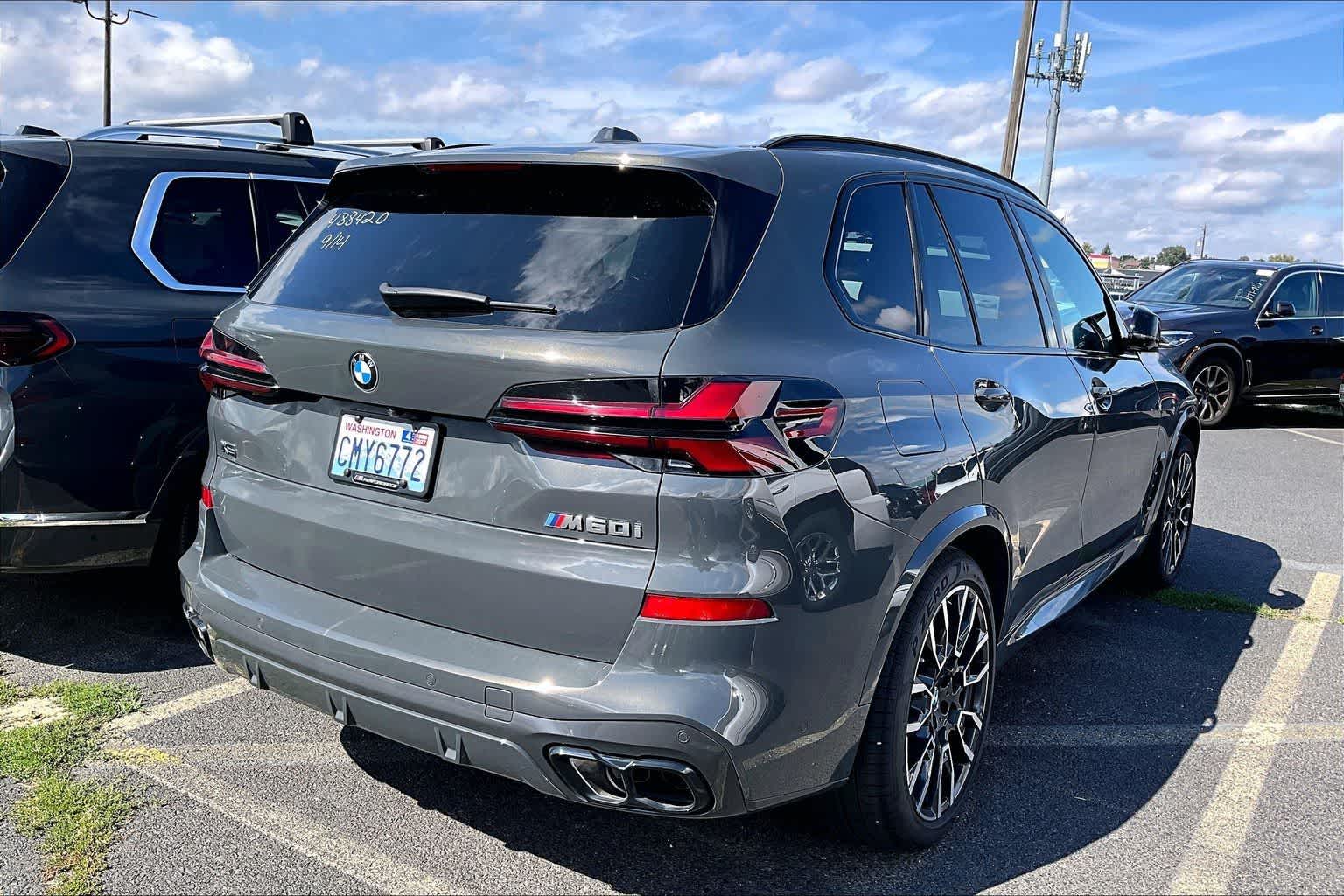 2025 BMW X5 M60i