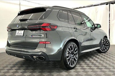2025 BMW X5 M60i
