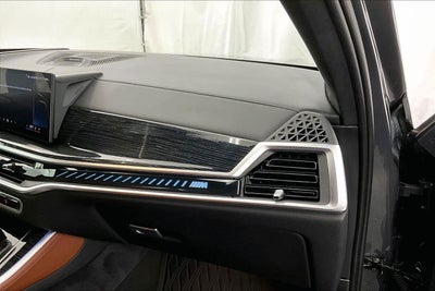 2025 BMW X5 M60i
