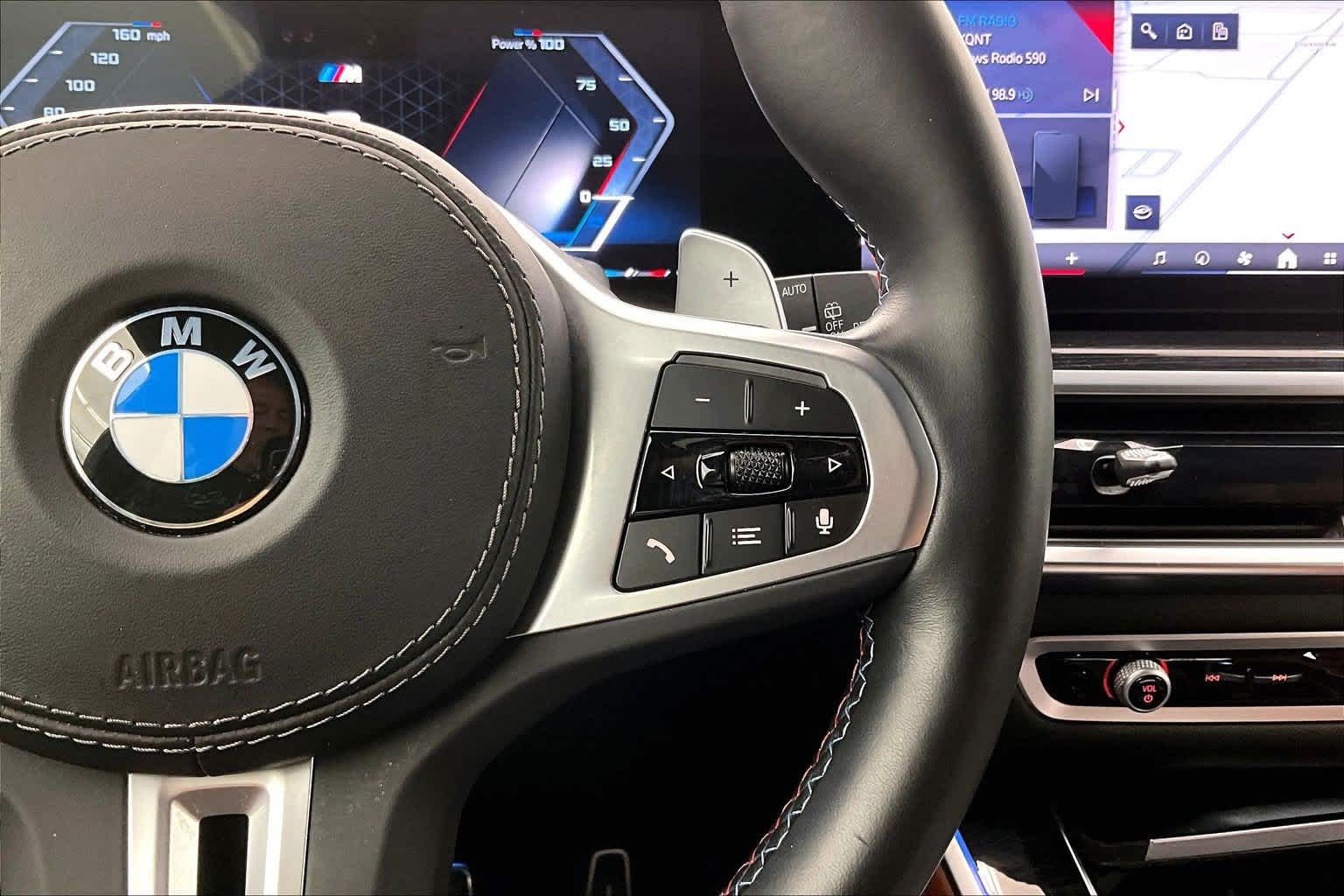 2025 BMW X5 M60i