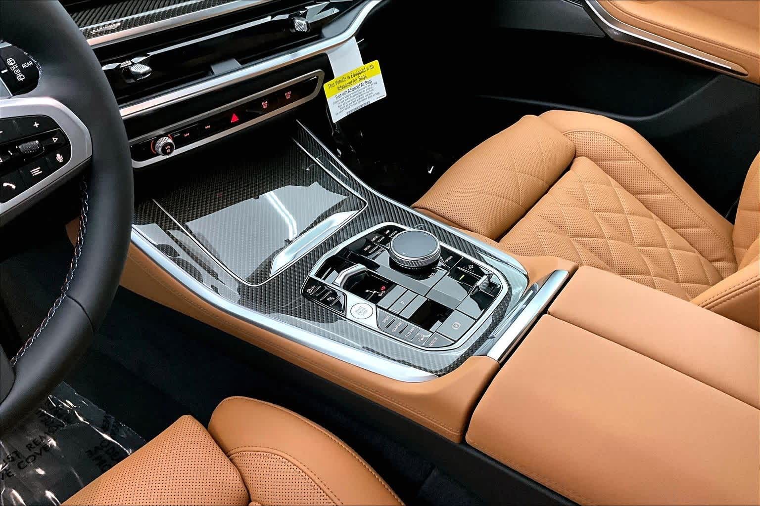 2026 BMW X5 M60i M60i