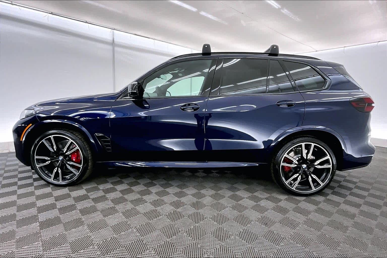 2026 BMW X5 M60i M60i