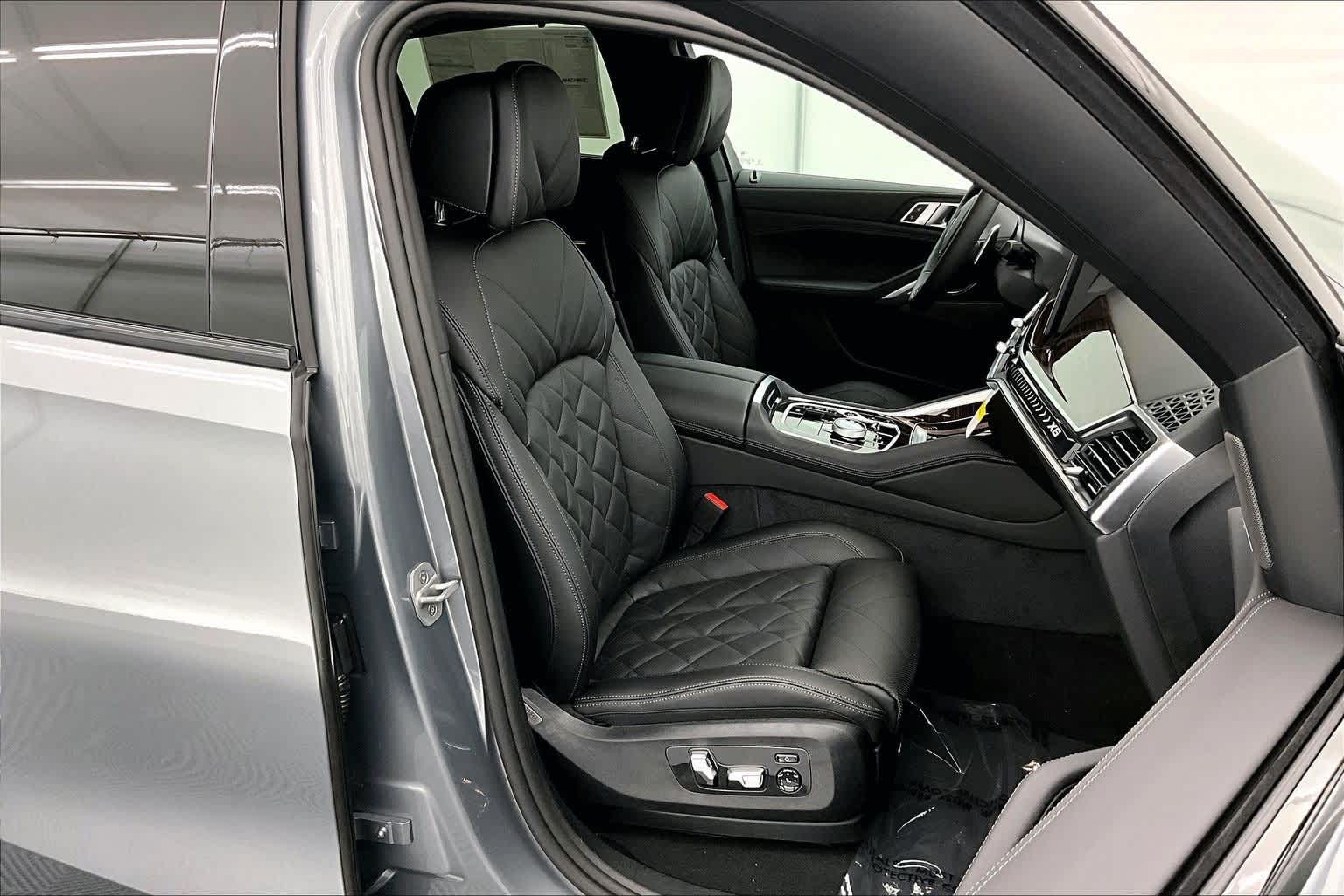 2026 BMW X6 xDrive40i xDrive40i