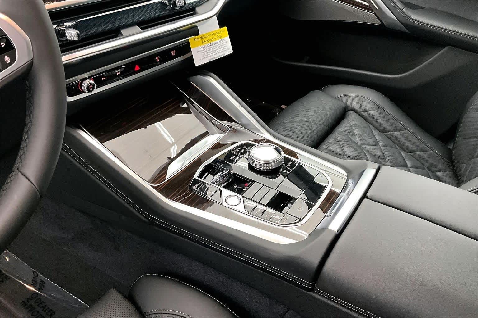 2026 BMW X6 xDrive40i xDrive40i