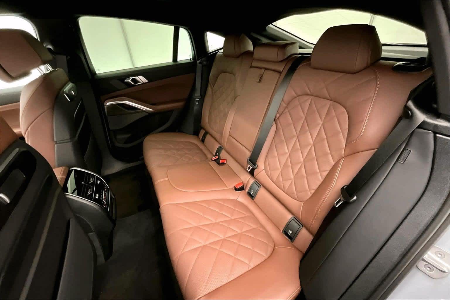 2027 BMW X6 xDrive40i