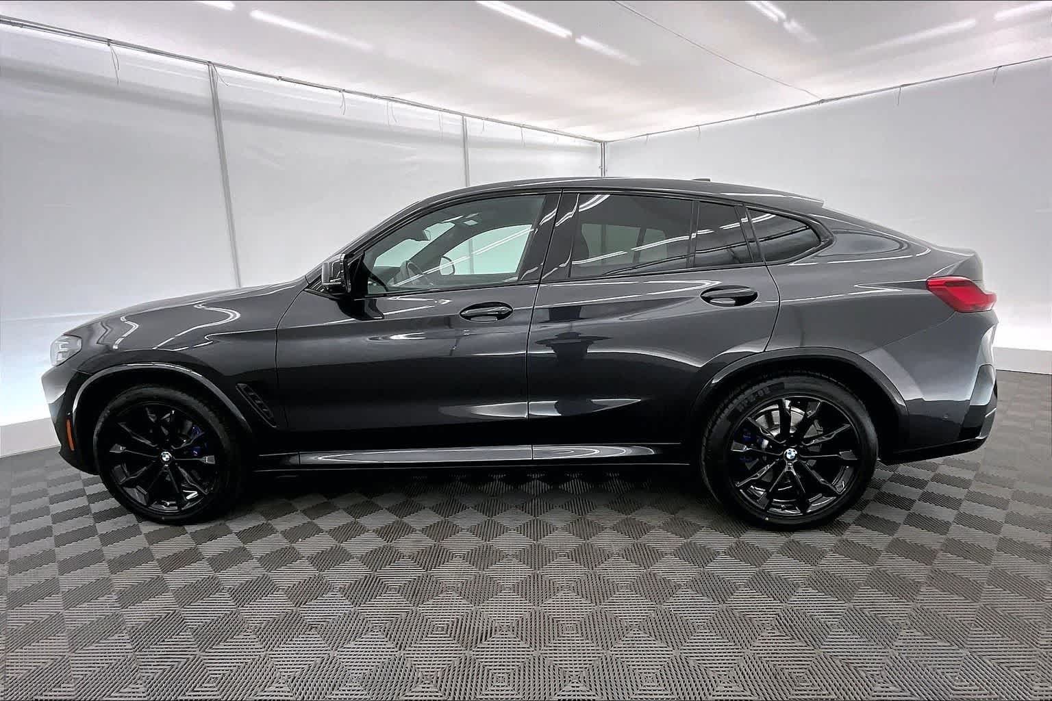 2023 BMW X4 M40i