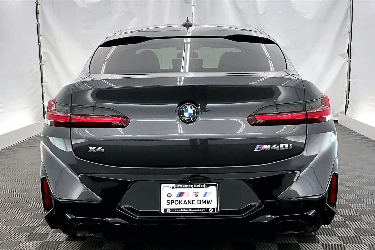 2023 BMW X4 M40i