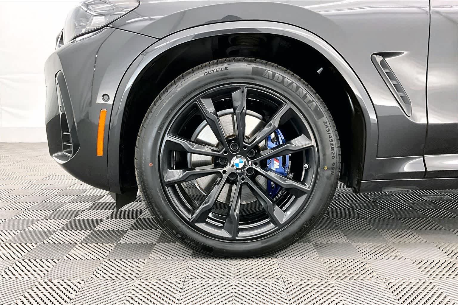 2023 BMW X4 M40i