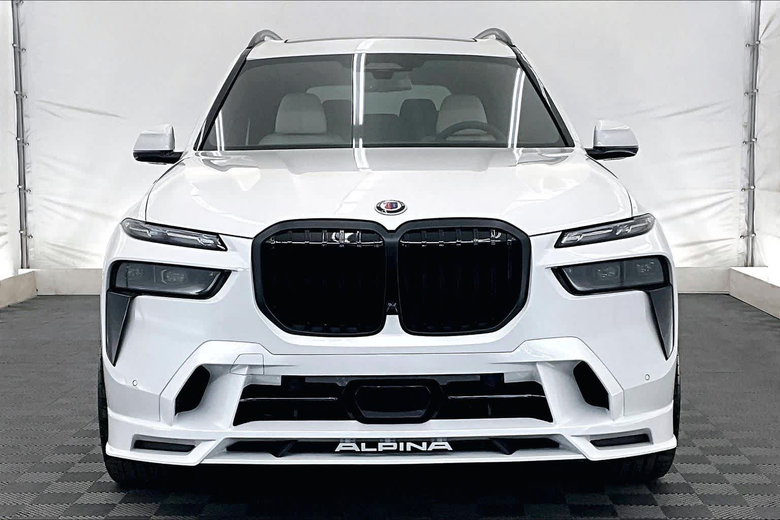 2026 BMW X7 ALPINA XB7