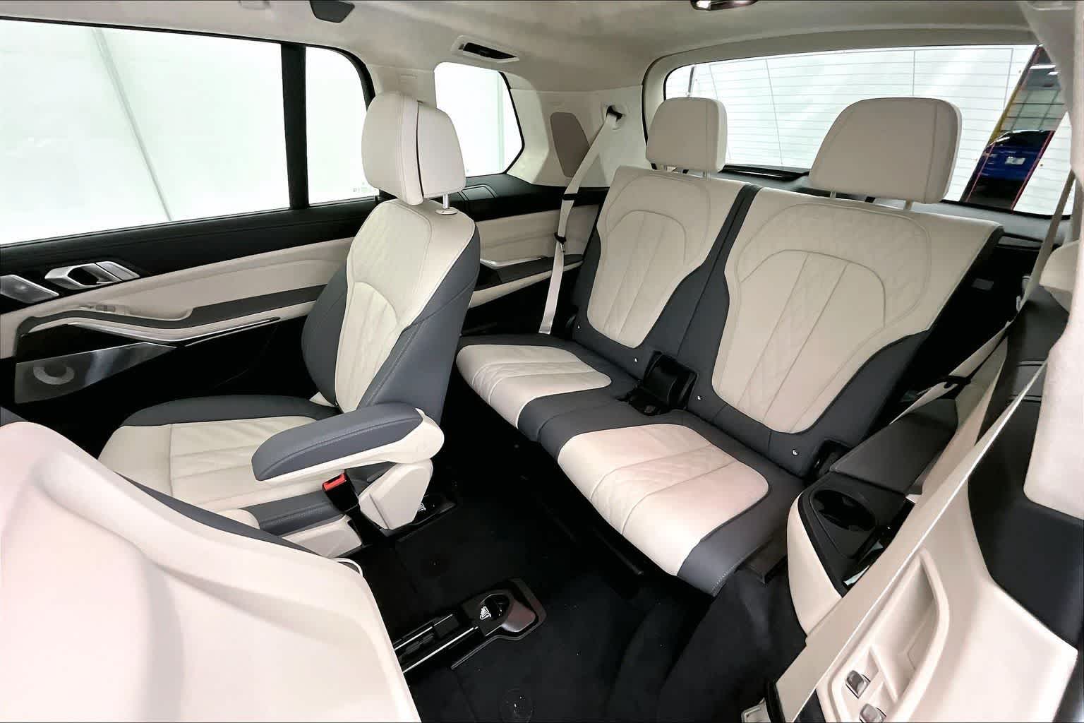2026 BMW ALPINA XB7 ALPINA XB7