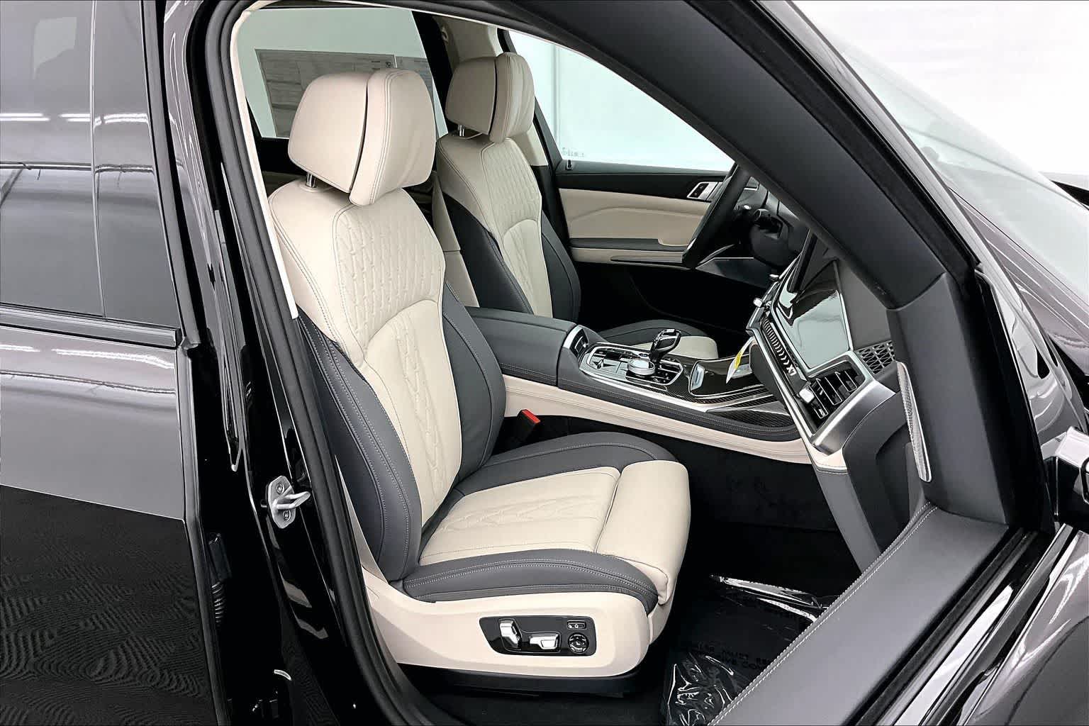 2026 BMW ALPINA XB7 ALPINA XB7