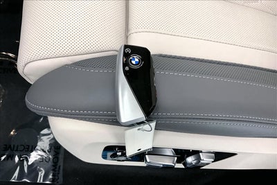 2026 BMW ALPINA XB7 ALPINA XB7
