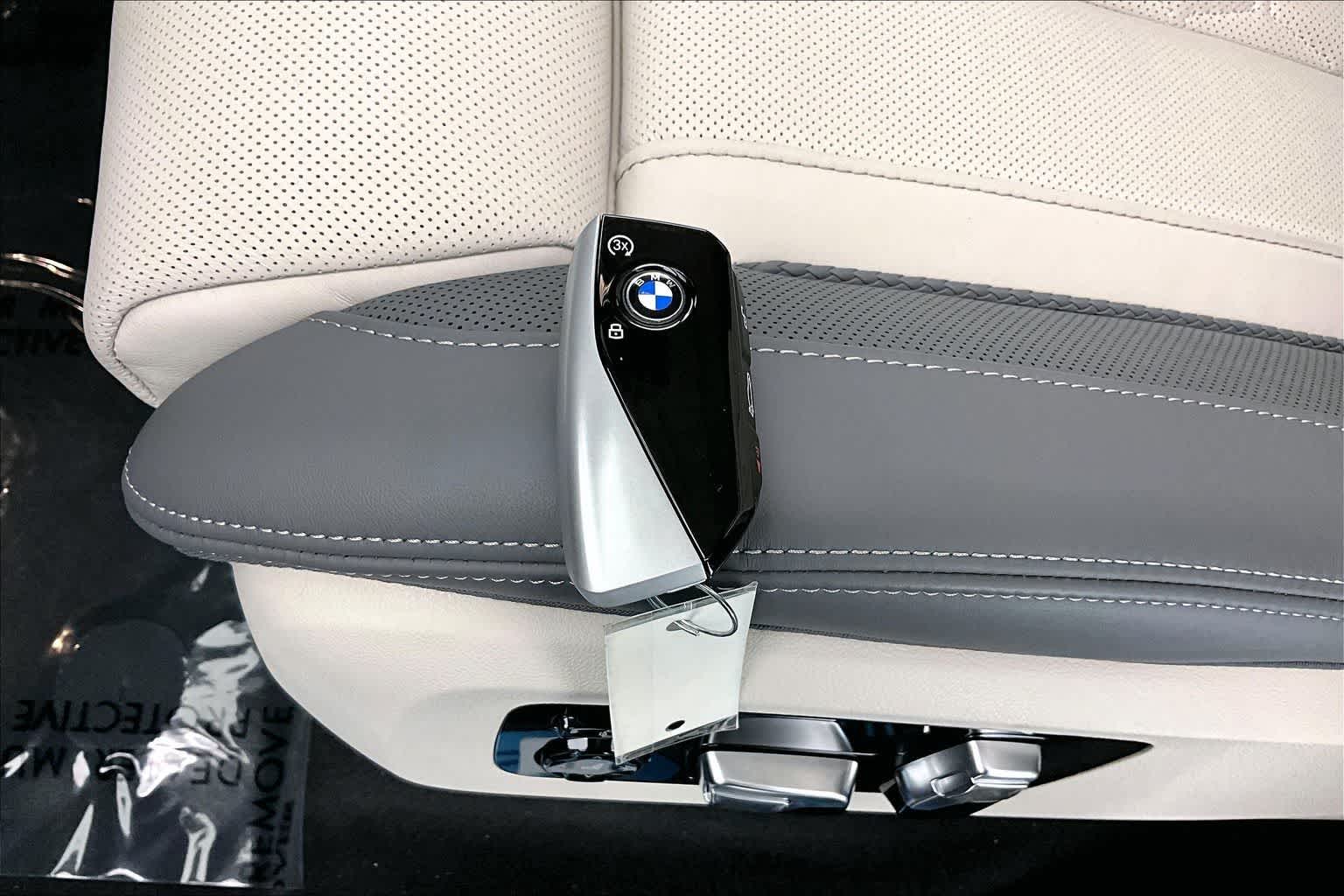 2026 BMW ALPINA XB7 ALPINA XB7