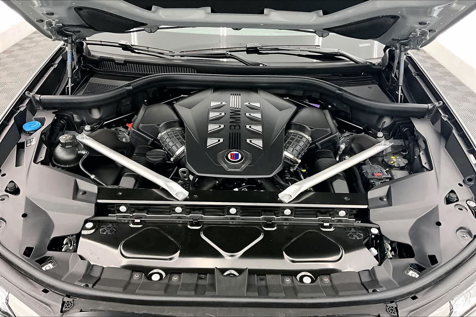 2026 BMW ALPINA XB7 ALPINA XB7