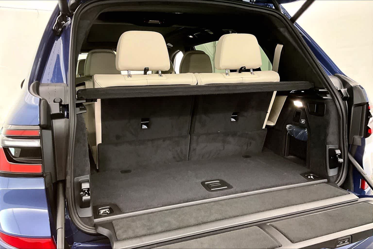 2026 BMW ALPINA XB7 ALPINA XB7