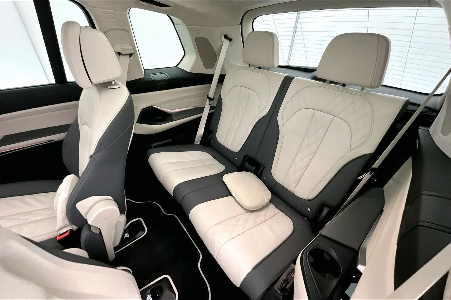 2026 BMW ALPINA XB7 ALPINA XB7