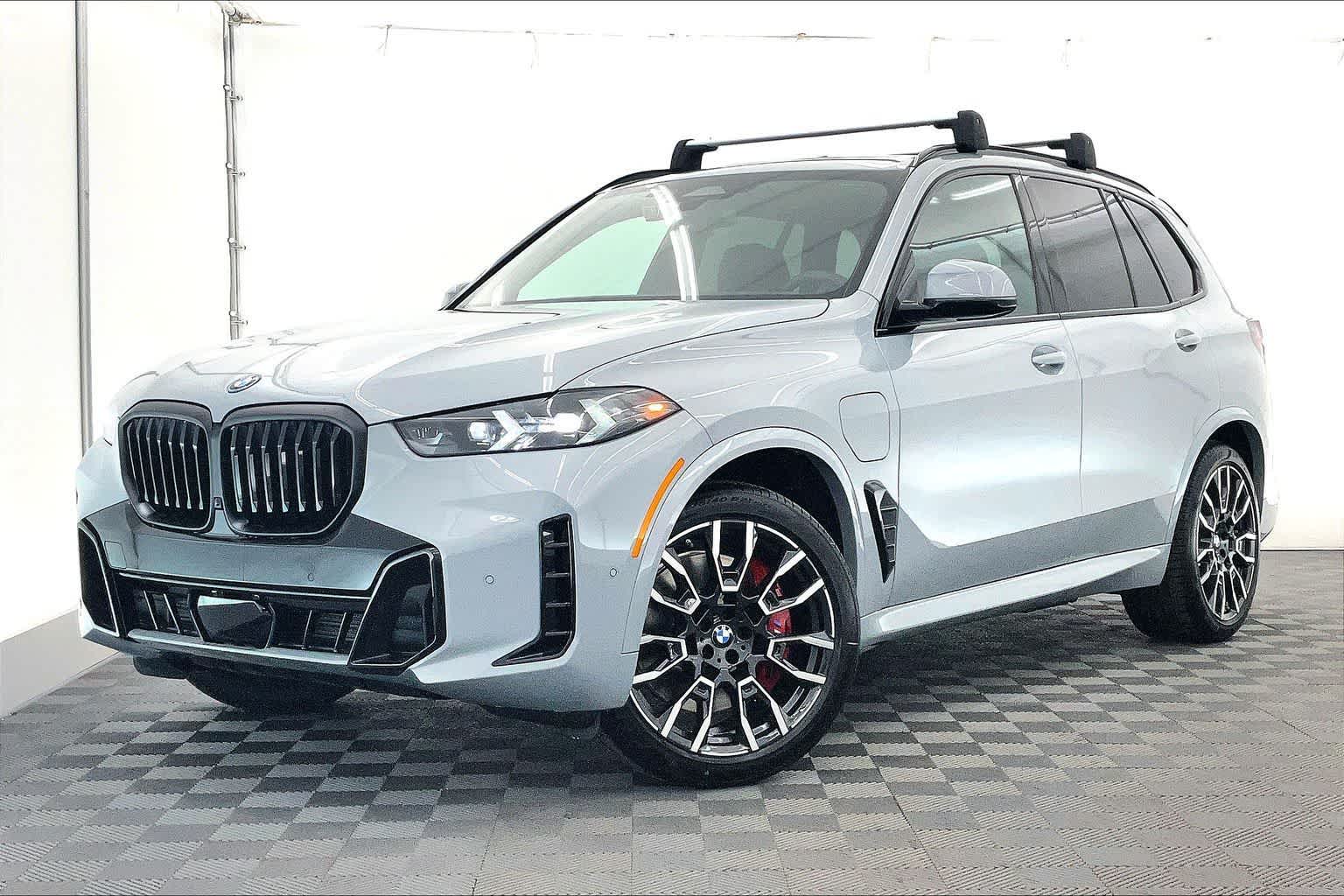 2026 BMW X5 xDrive50e's photo